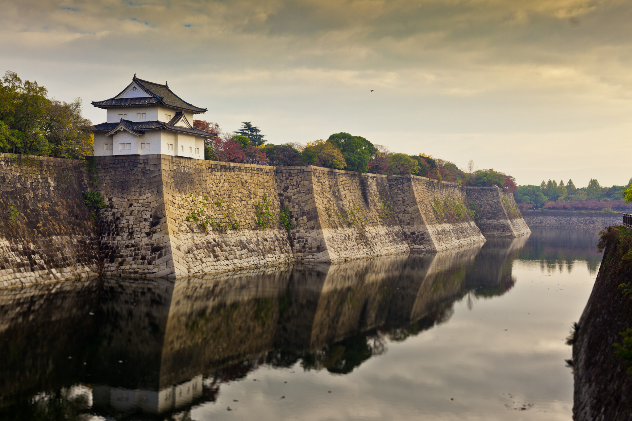 El castillo Edo (江戸城, Edo-jō)